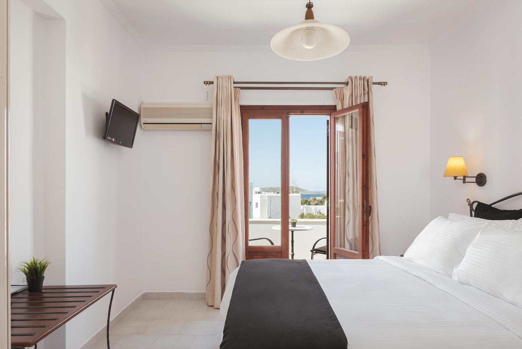 Sunset Paros Naousa Room photo