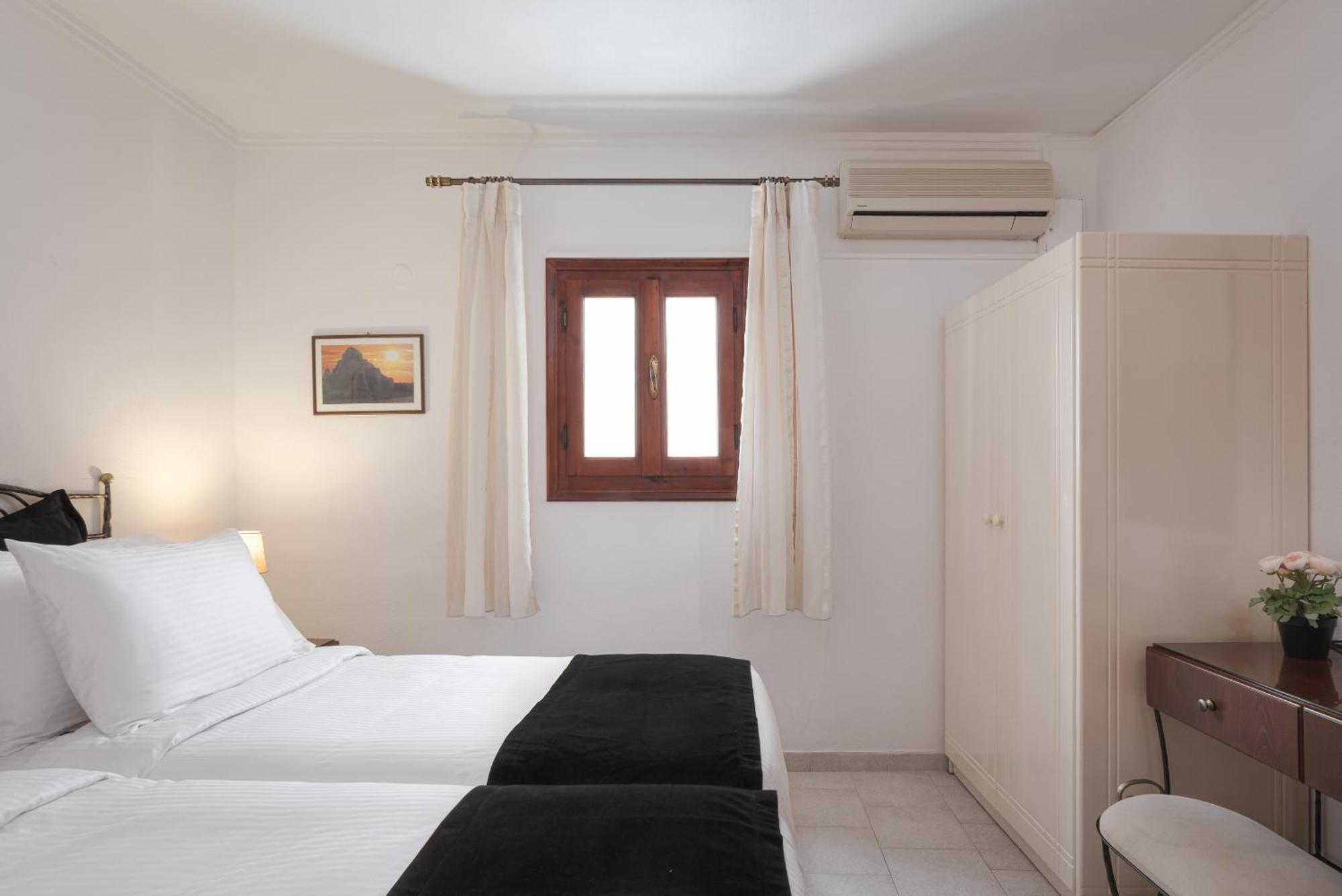 Sunset Paros Naousa Room photo