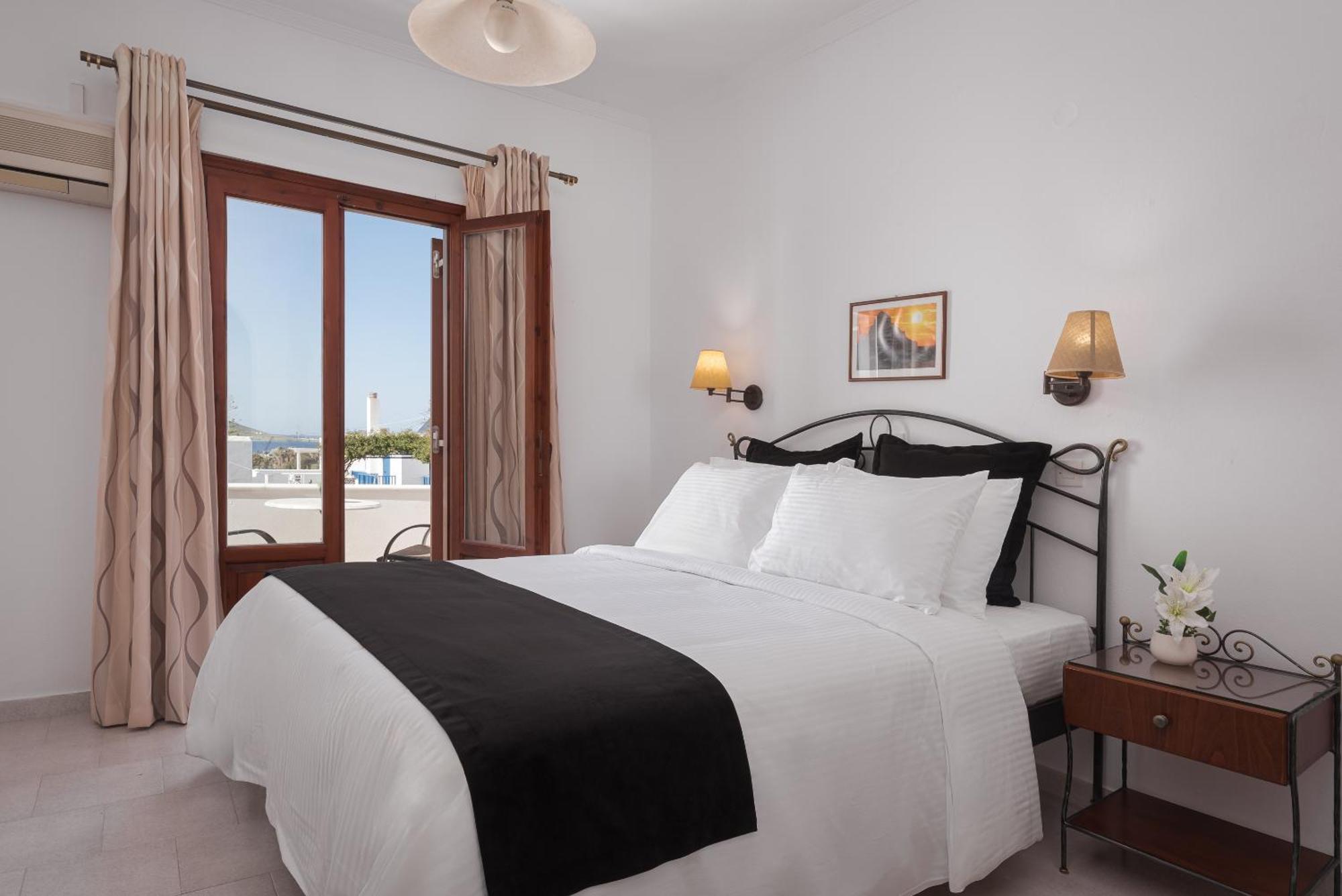 Sunset Paros Naousa Room photo