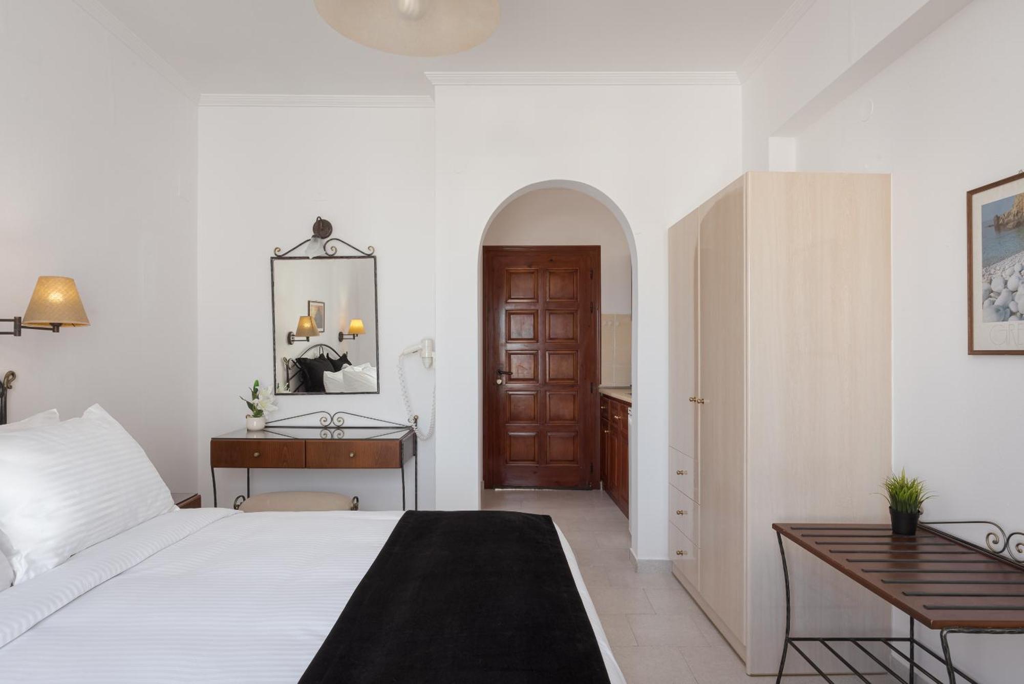 Sunset Paros Naousa Room photo